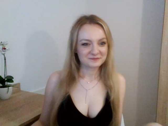 Live sex webcam photo for AlmaNatural #289966032