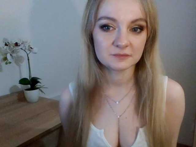 Live sex webcam photo for AlmaNatural #290336115