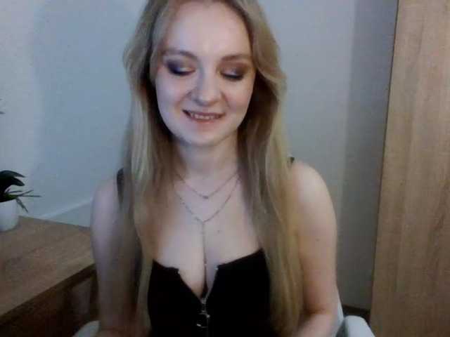 Live sex webcam photo for AlmaNatural #290397061