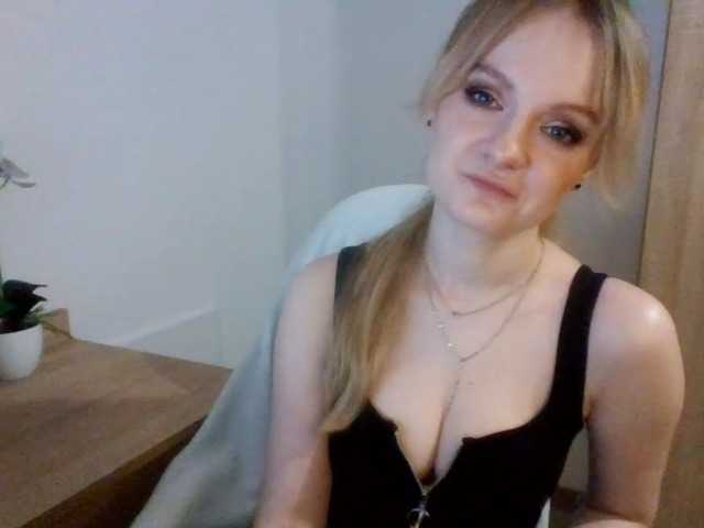 Live sex webcam photo for AlmaNatural #290625057