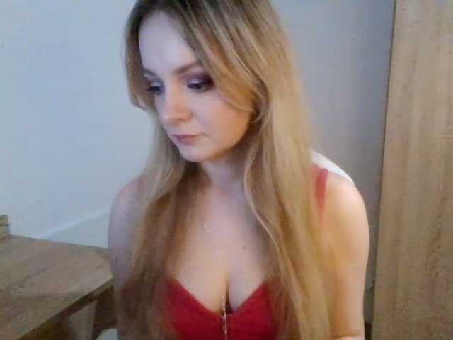 Live sex webcam photo for AlmaNatural #290848227