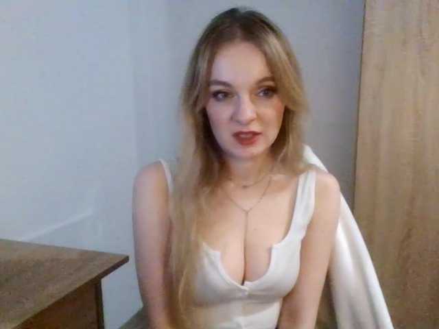 Live sex webcam photo for AlmaNatural #290978966