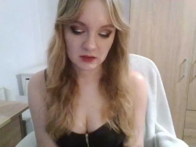 Live sex webcam photo for AlmaNatural #292308891