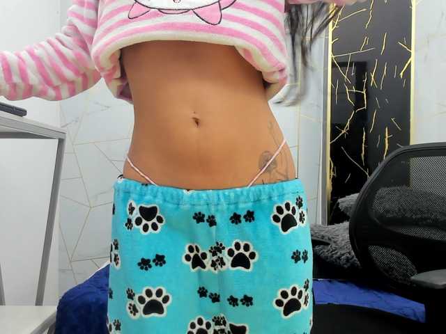 Live sex webcam photo for Alondraconnor #291945837