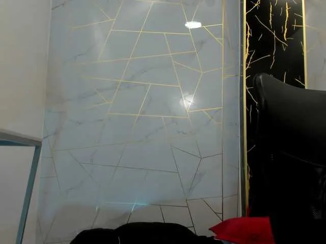 Live sex webcam photo for Alondraconnor #292053750