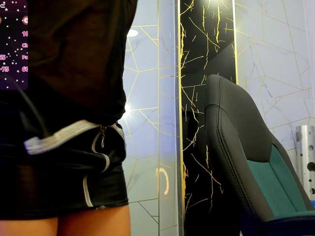 Live sex webcam photo for Alondraconnor #292140838