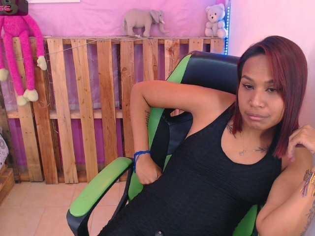 Live sex webcam photo for Alondramiller #276312904