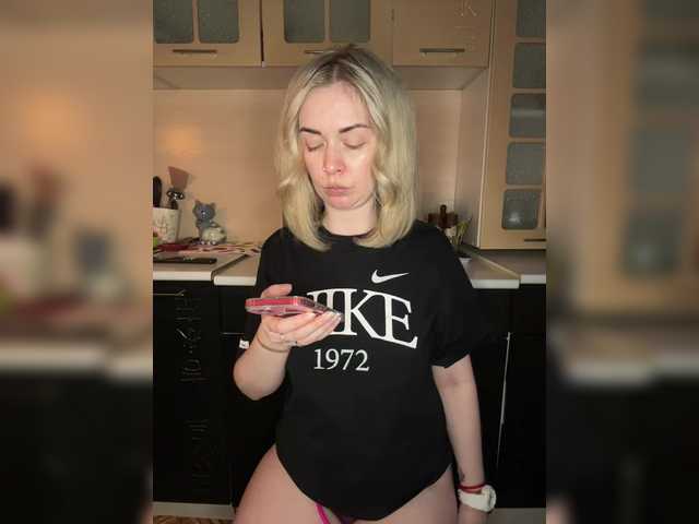 Live sex webcam photo for AloveA69 #290710157