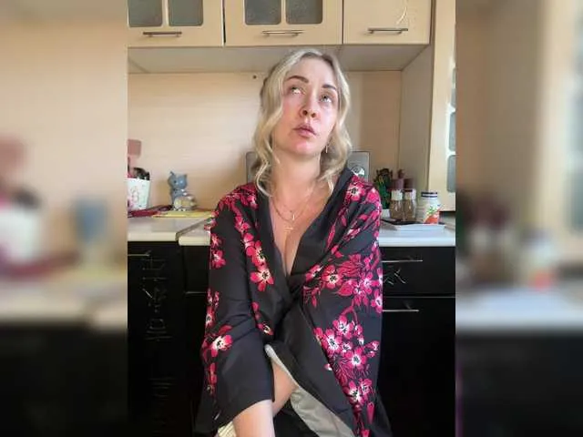 Live sex webcam photo for AloveA69 #291346721