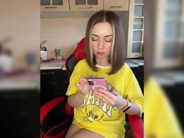 Live sex webcam photo for AloveA69 #292101015