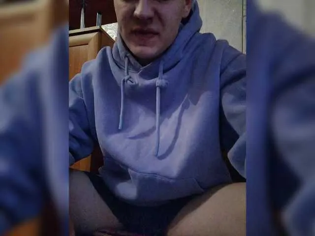 Live sex webcam photo for Alpapvp667 #290675116