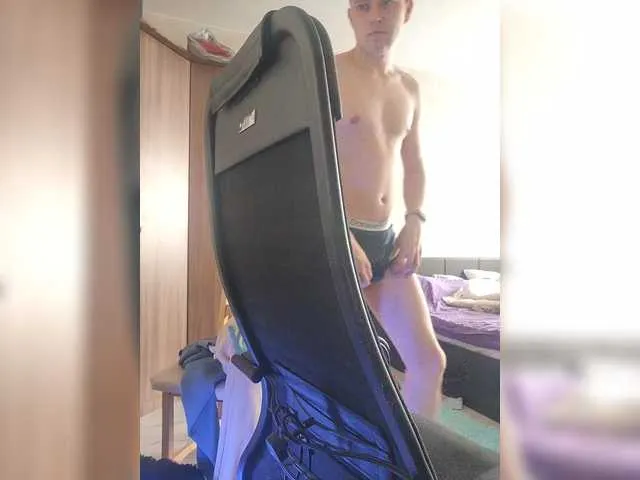 Live sex webcam photo for Alpapvp667 #290750532