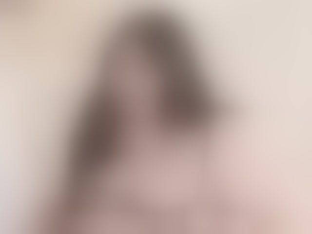 Live sex webcam photo for Aly- #293834375