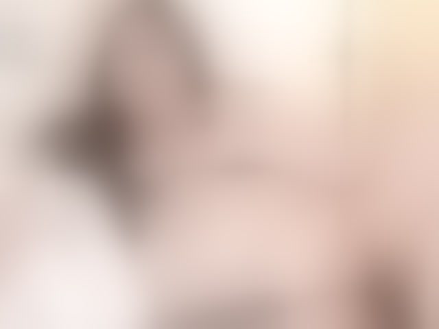 Live sex webcam photo for Aly- #294066585