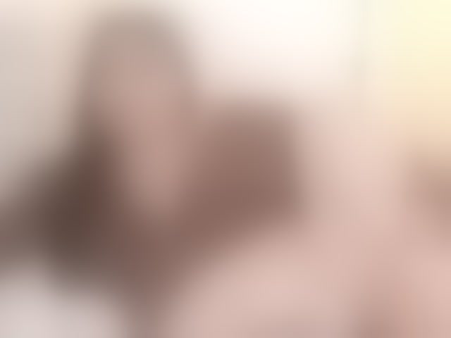 Live sex webcam photo for Aly- #294071599