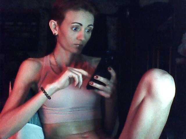 Live sex webcam photo for Alyonchik8 #277646240