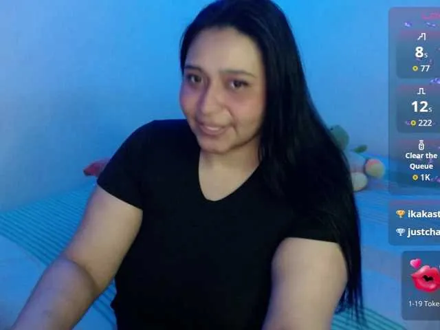 Live sex webcam photo for Alyson- #292333373