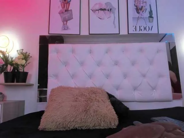 Live sex webcam photo for Alyssa-Kross #292256052