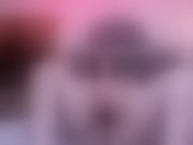 Live sex webcam photo for Alyssa-Kross #293338937
