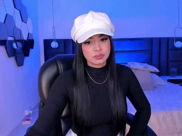 Live sex webcam photo for AlyssaDean #290446257