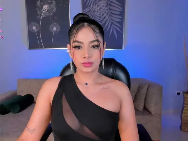 Live sex webcam photo for AlyssaDean #290554001