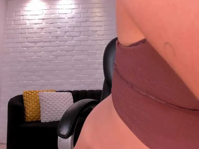 Live sex webcam photo for AlyssaDean #291146987