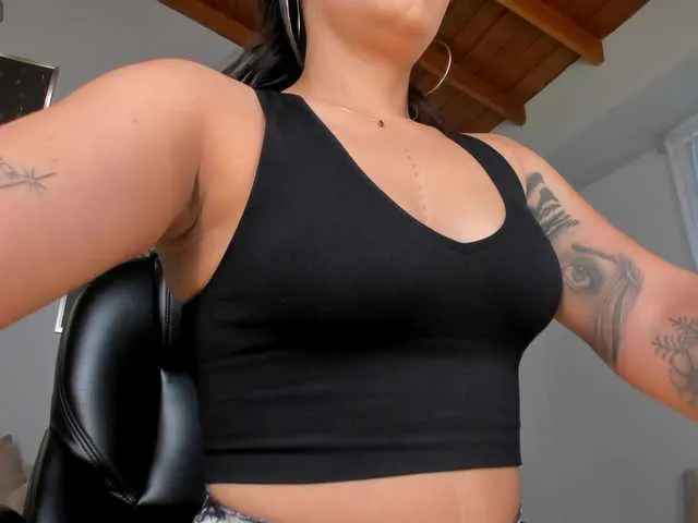 Live sex webcam photo for AlyssaDean #291266963
