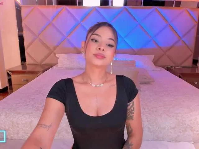 Live sex webcam photo for AlyssaDean #291439532