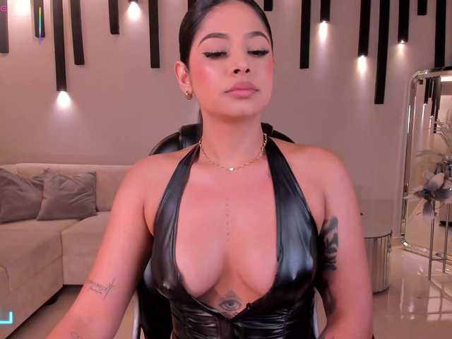 Live sex webcam photo for AlyssaDean #291716285