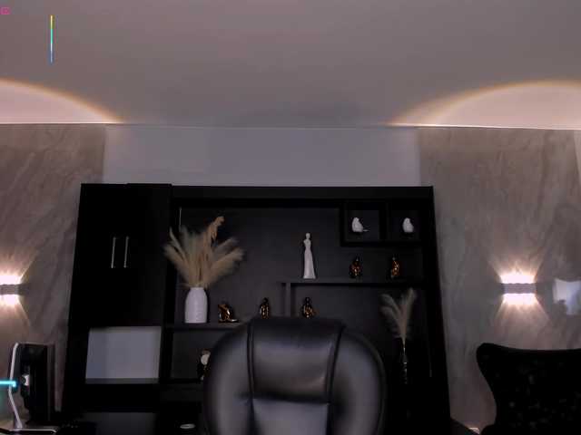 Live sex webcam photo for AlyssaDean #291807416