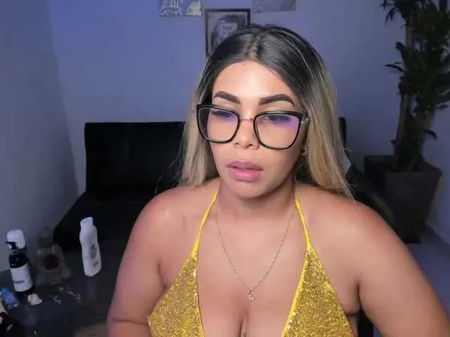 Live sex webcam photo for Alyssaaan #290706186