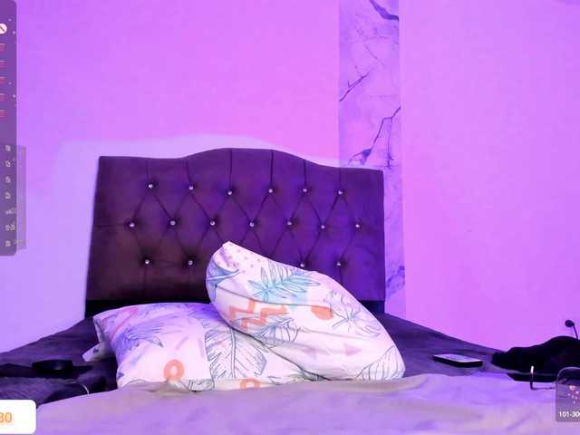 Live sex webcam photo for Alysson-18 #290992711