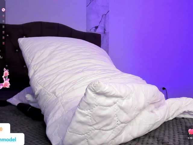 Live sex webcam photo for Alysson-18 #291200456