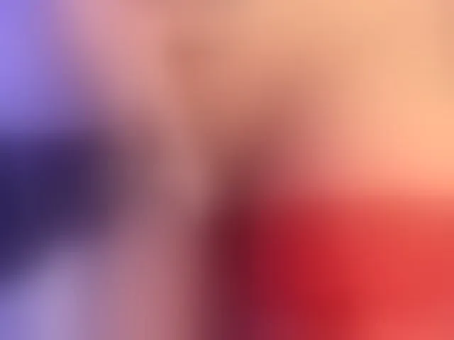 Live sex webcam photo for Alysson-18 #292528084