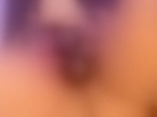 Live sex webcam photo for Alysson-18 #292572909