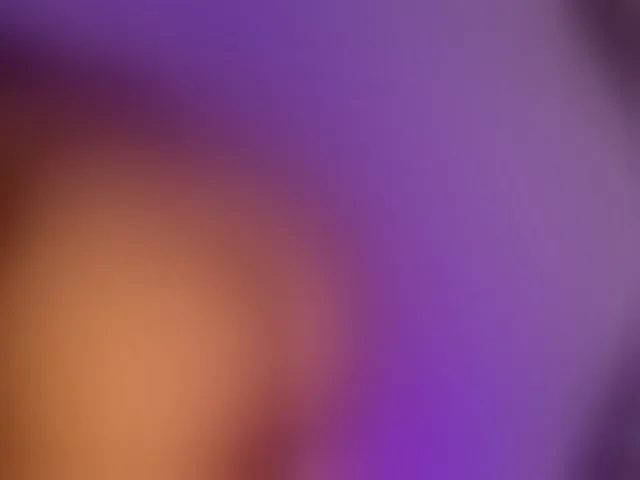 Live sex webcam photo for Alysson-18 #292975649