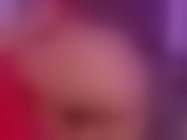 Live sex webcam photo for Alysson-18 #293291356