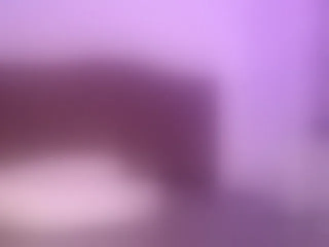 Live sex webcam photo for Alysson-18 #293358182