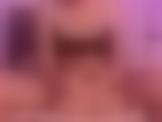 Live sex webcam photo for Alysson-18 #294137733