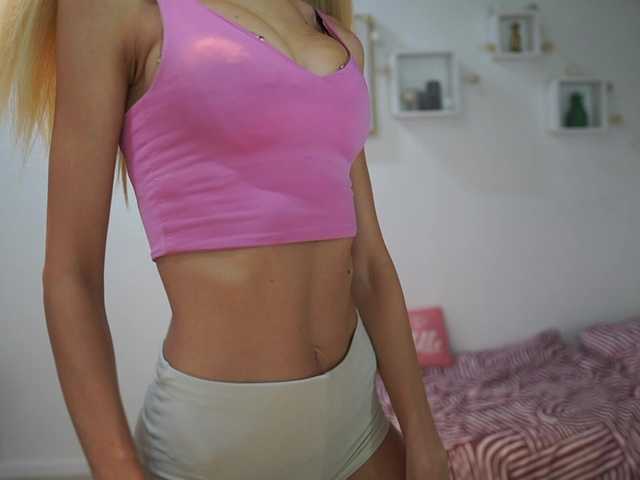 Live sex webcam photo for AmaiLiu #291935203