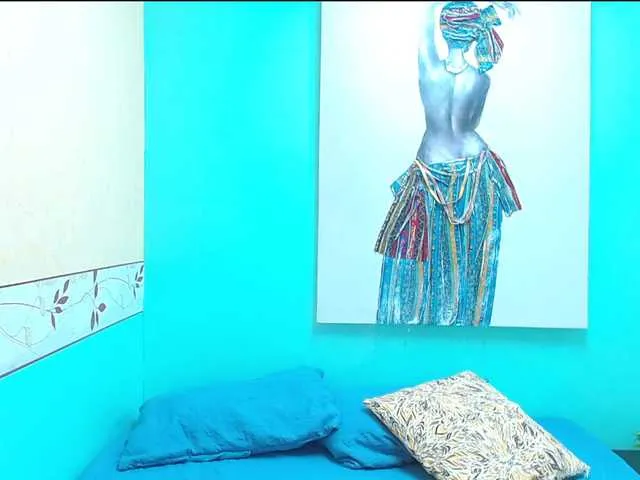 Live sex webcam photo for AmaiiaVega #290401653