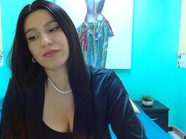 Live sex webcam photo for AmaiiaVega #290670354
