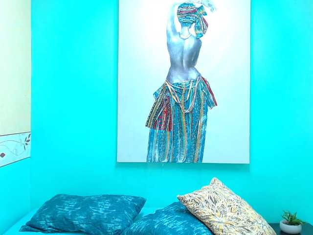 Live sex webcam photo for AmaiiaVega #290725659