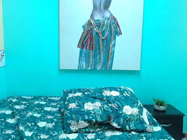 Live sex webcam photo for AmaiiaVega #291179851