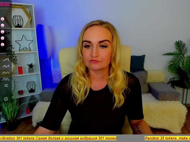 Live sex webcam photo for AmandaFires #273618536