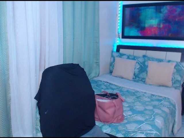 Live sex webcam photo for AmandaFoxx #292205011