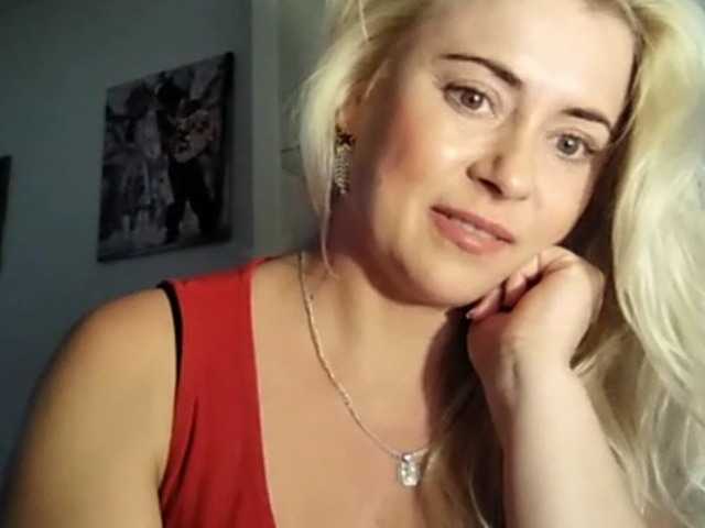 Live sex webcam photo for AmandaHoney #273255629