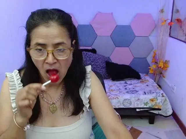 Live sex webcam photo for AmandaPeet #291755086