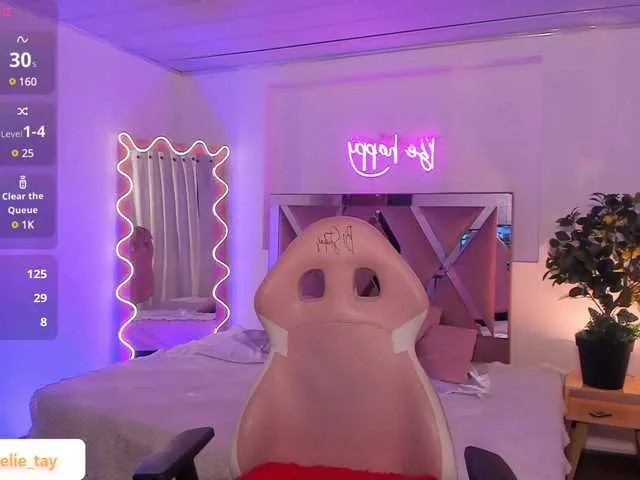 Live sex webcam photo for Amara-tay #290961717