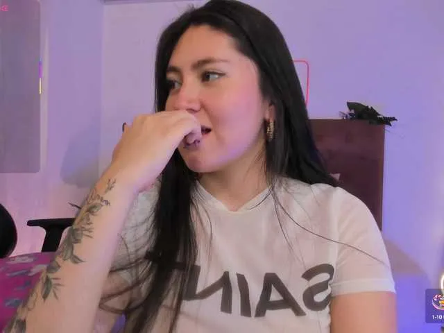 Live sex webcam photo for Amara-tay #291558698